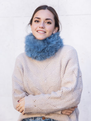 Cuello elástico azul pitufo