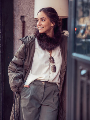 Cuello elástico marrón