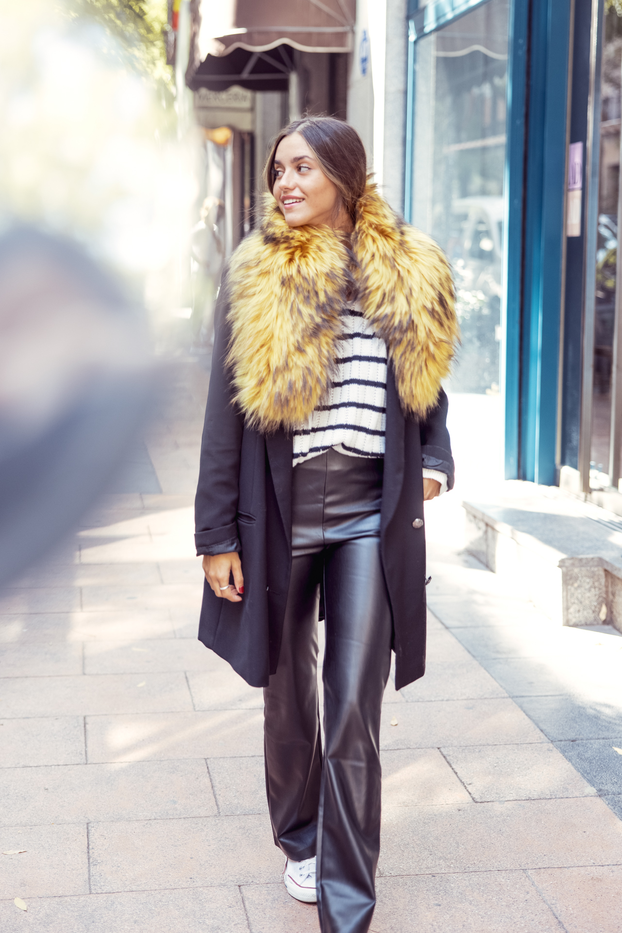 Estola Kendal Mostaza - Imagen 4