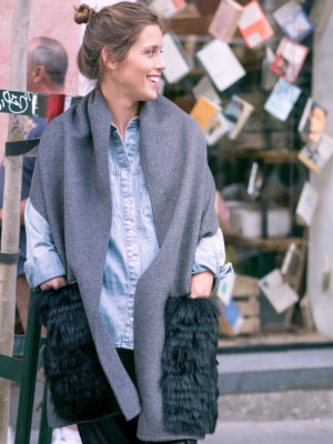 Bufanda maxibolsillos gris